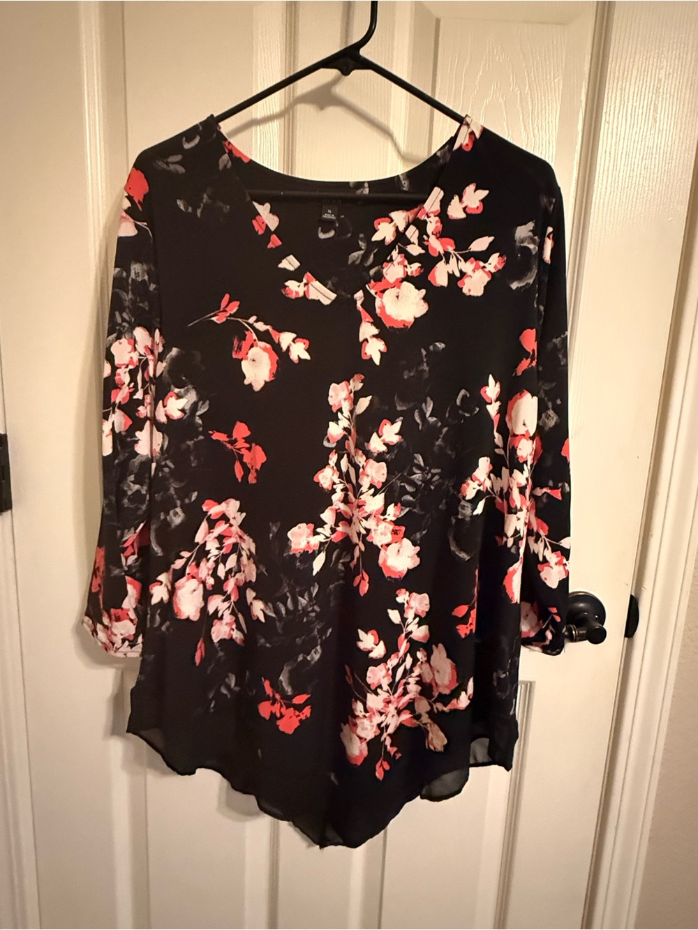 Alfani XL Black Floral Asymmetrical Chiffon Hem Blouse Top
